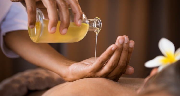 Notre sélection d'huiles pour vos massages-bien-être